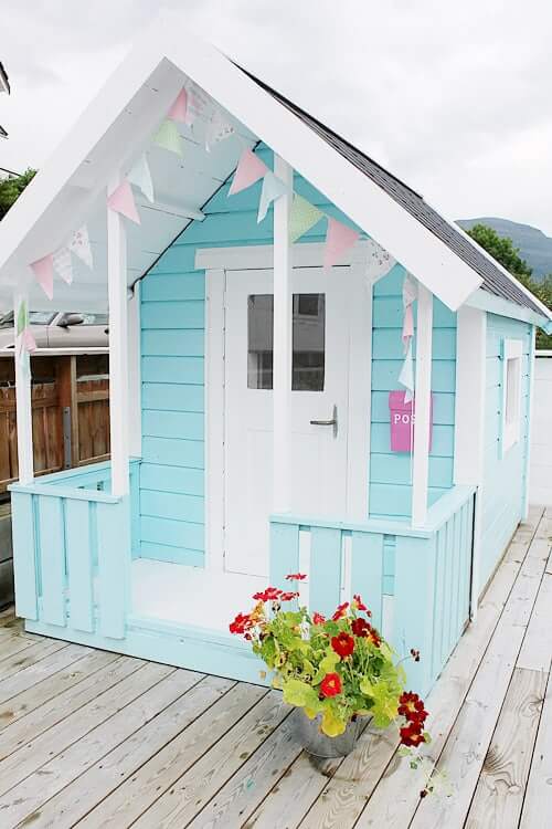 Une belle cabane aux couleurs pastels