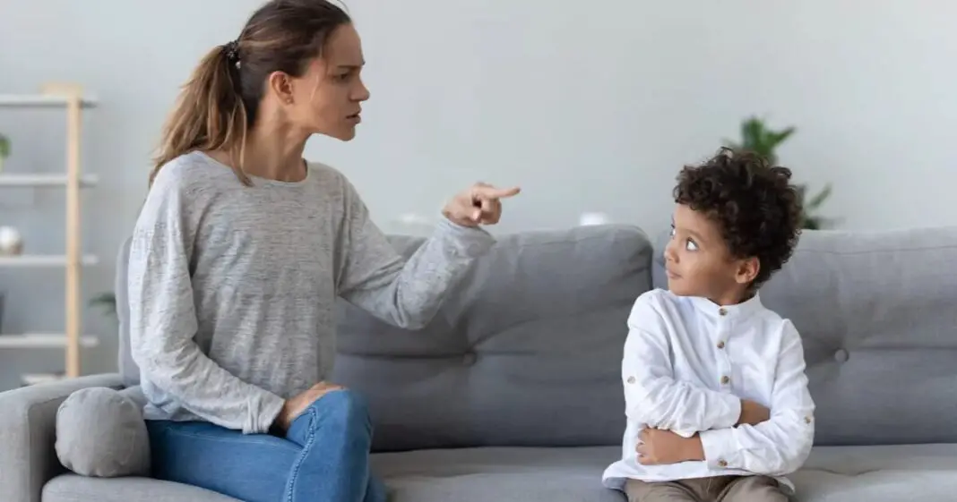 Mon enfant ne se comporte pas toujours bien avec moi-min