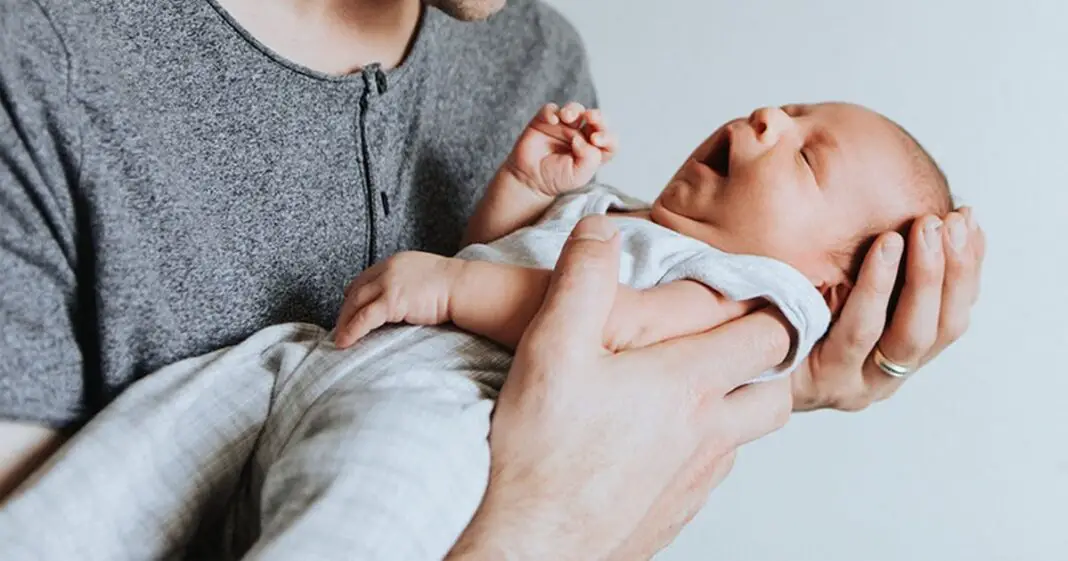 24 adorables prénoms courts à donner à son enfant-min