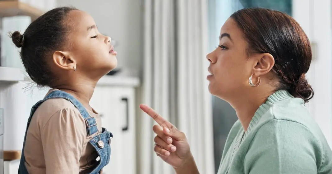 Qu'importe si je ne pratique pas l'éducation positive-min