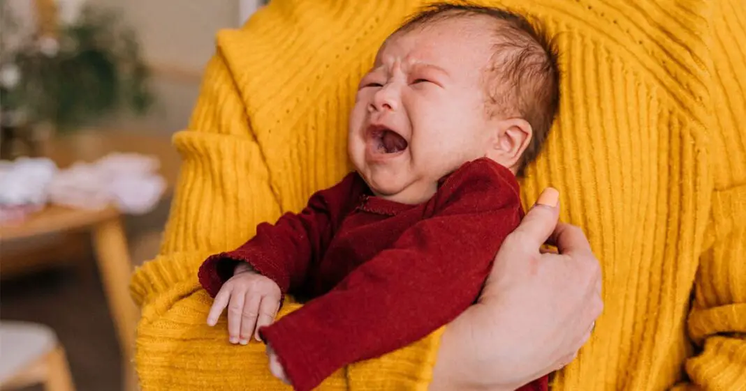 Décoder les pleurs de bébé-min